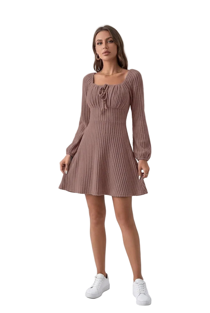 Robe pull femme en tricot – Manches longues et col carré